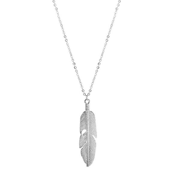 Anthropologie Jewelry - Anthropologie Boho Silver Feather Pendant Necklace